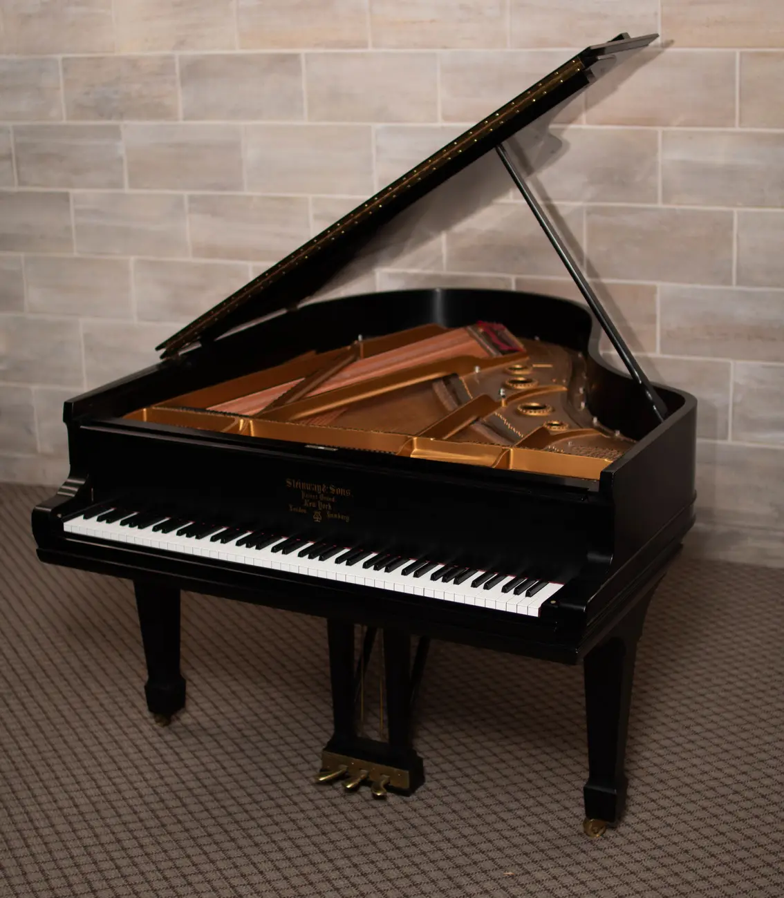 Steinway& Sons Model A