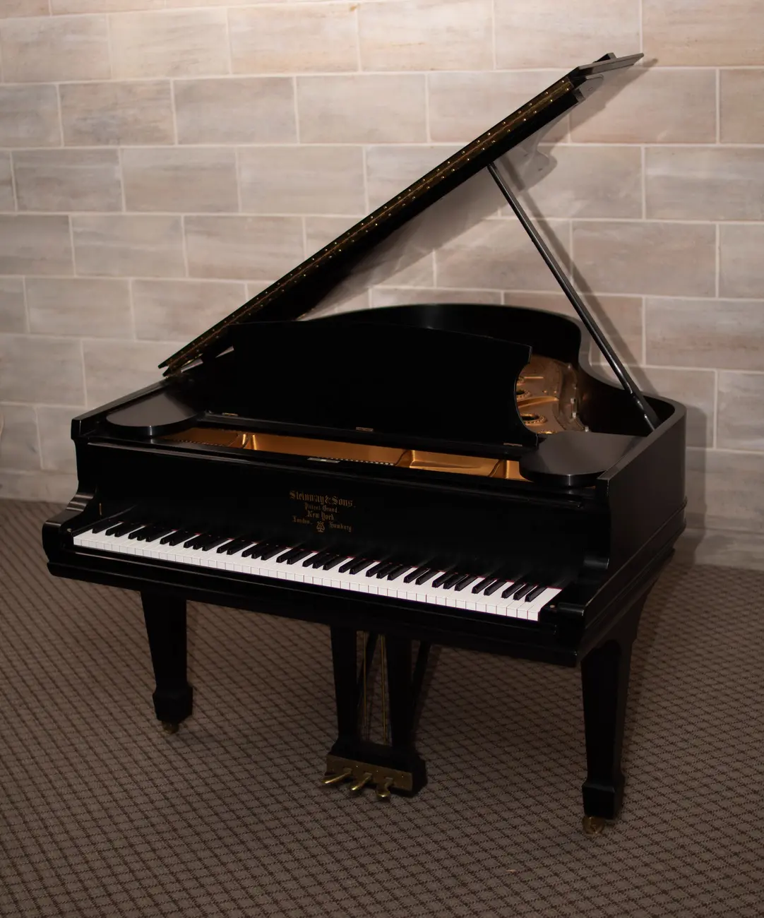 Steinway& Sons Model A