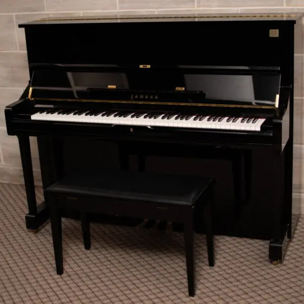 Yamaha U1 3100