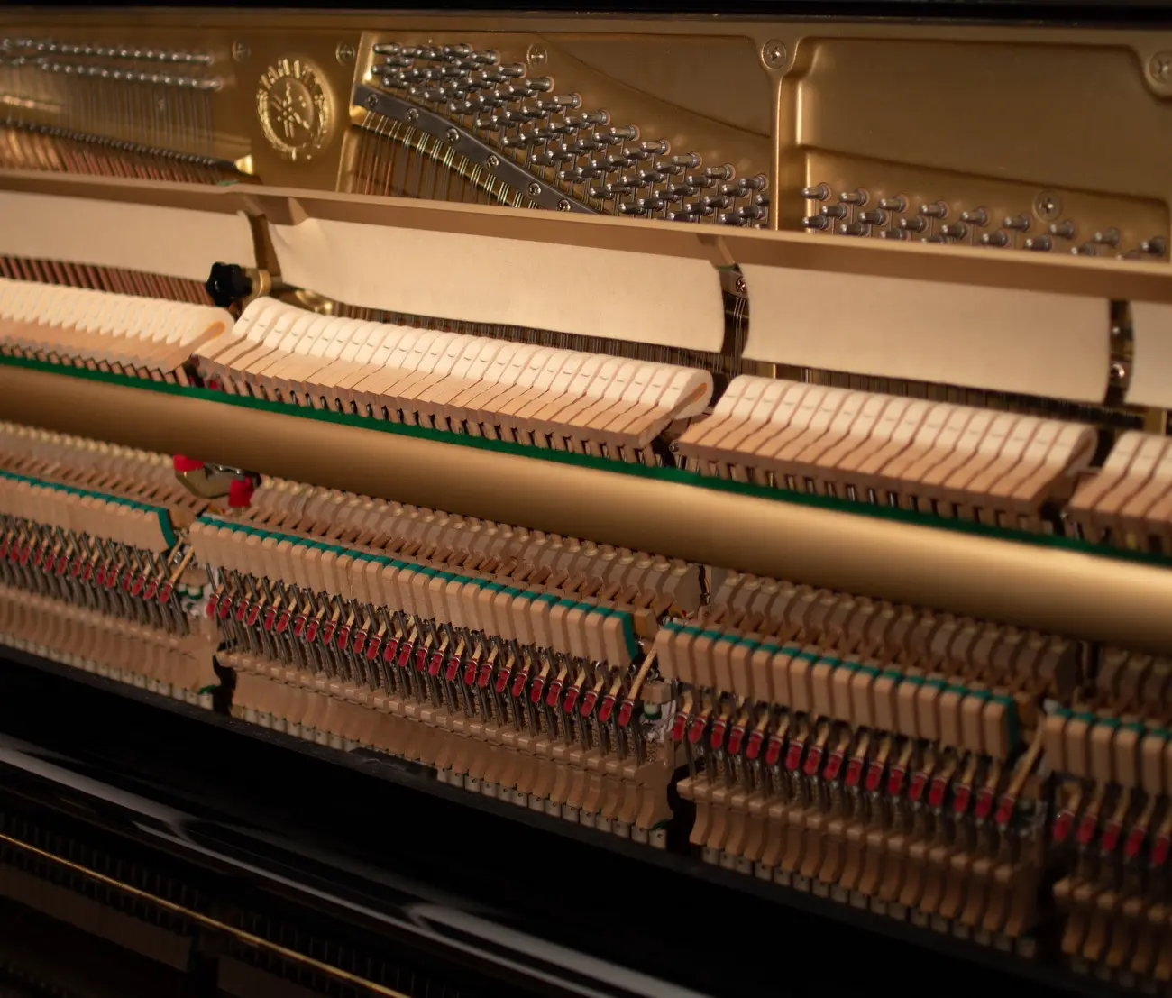 Yamaha U30A