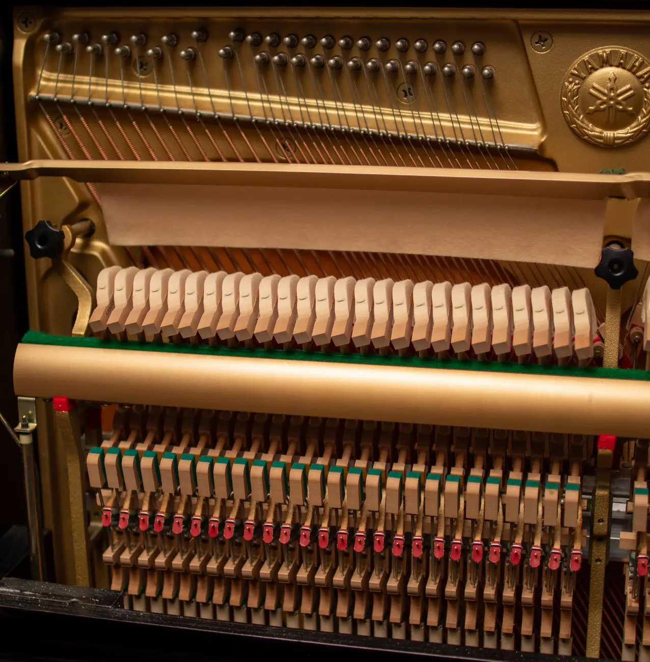 Yamaha U30A