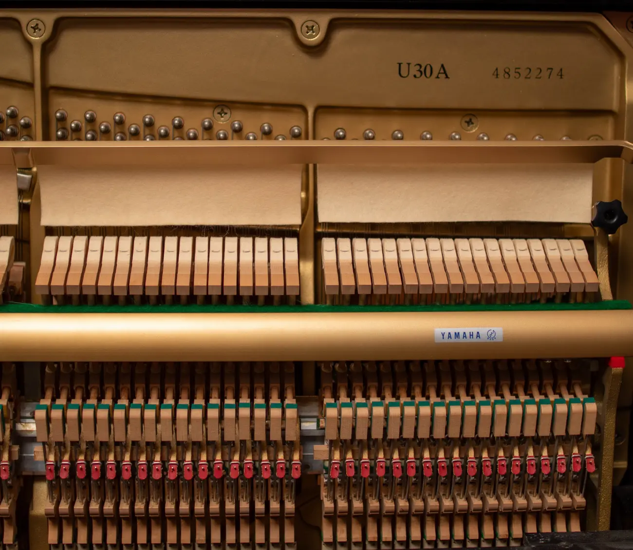 Yamaha U30A