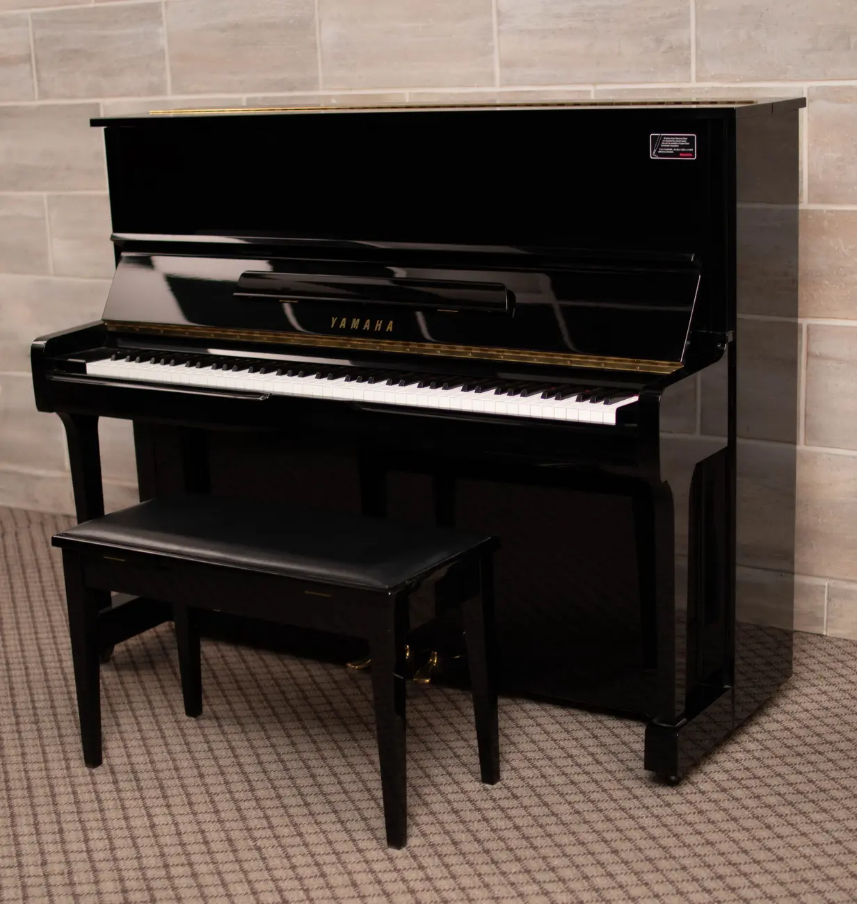 Yamaha U100
